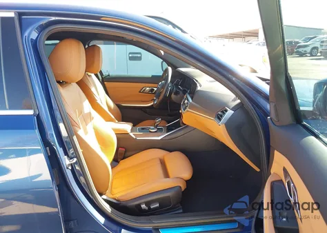 2021 BMW 330I z USA, uszkodzony, nr VIN 3MW5R1J05M8B95649